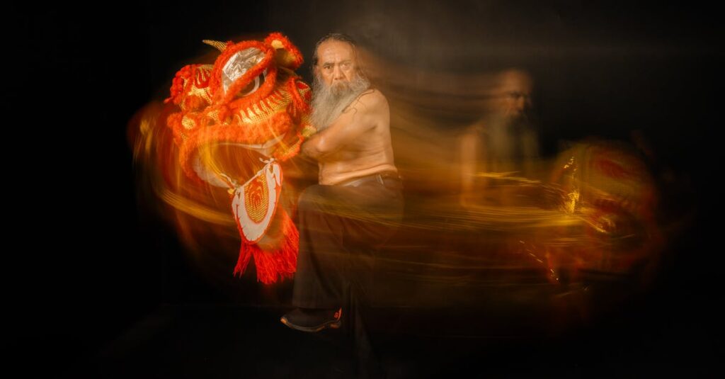 金龍・青龍・白龍・黒龍など異なる龍神エネルギーが光の波動として神社を包み込む神秘的な光景。