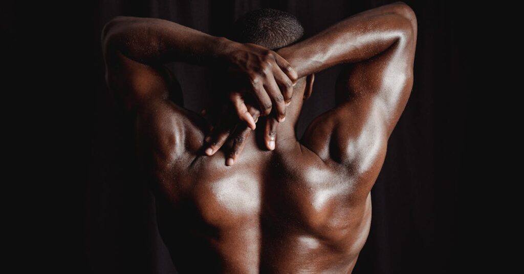 黒龍のエネルギーを象徴する深淵と光が交わる風景。闇の中から輝く龍が覚醒を導く神秘的な情景