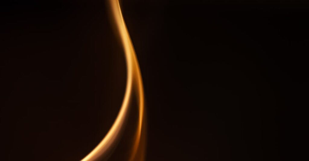 龍神エネルギーの流れを象徴する、光と水が交錯する幻想的な風景。自然と宇宙をつなぐスピリチュアルな循環のイメージ