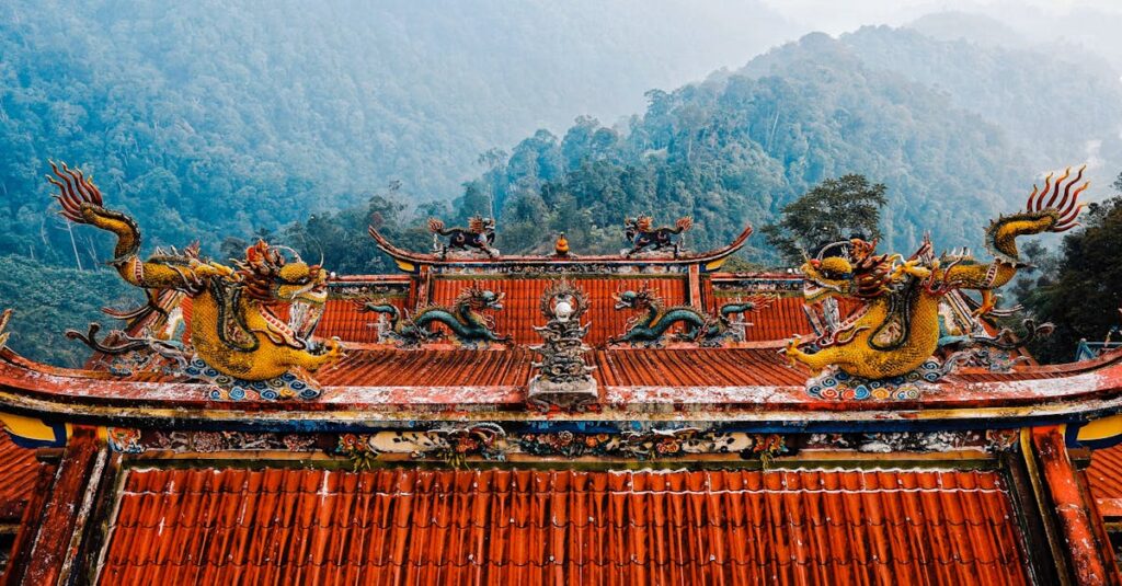 龍神のお札が祀られた家庭の祭壇に、光と風が流れ込む美しいスピリチュアルな空間