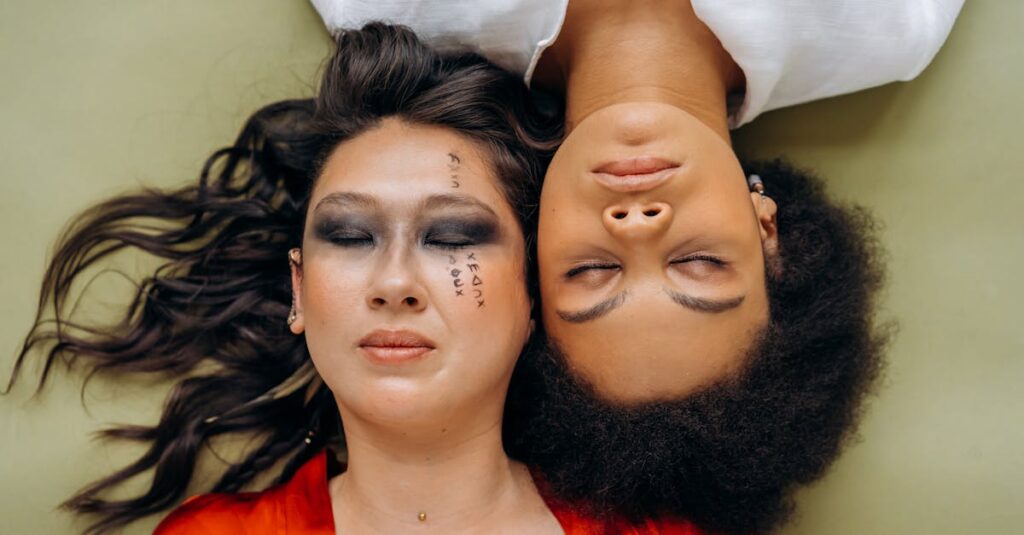 龍神・天使・眷属と繋がる瞑想と祈りのプロセスを象徴する神秘的な光景